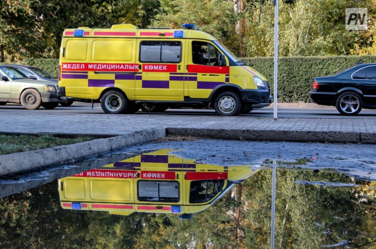 Павлодарда пышақ жарақатын алған ұстаздың жағдайы белгілі болды