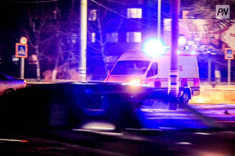 Павлодарда автобус пен жеңіл көлік соқтығысып, төрт адам зардап шекті