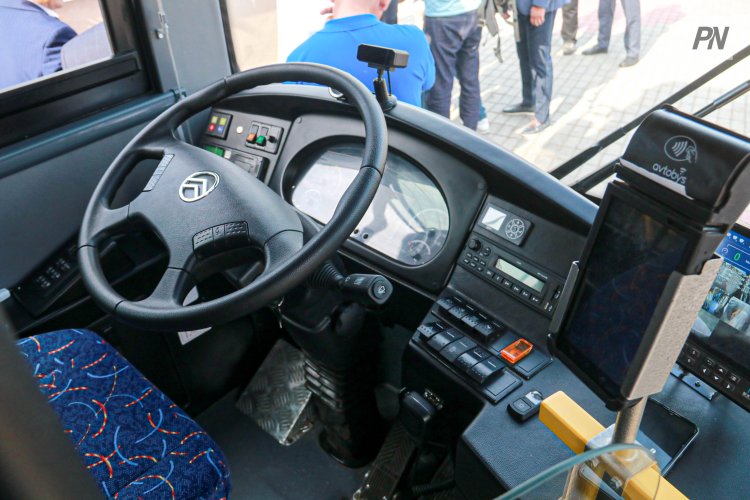 Павлодарец вел автобус «под кайфом»