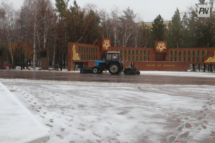 Снег в Павлодаре будут убирать круглосуточно (ВИДЕО)