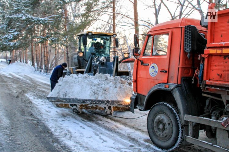 Улицы Железинки очистили от снега