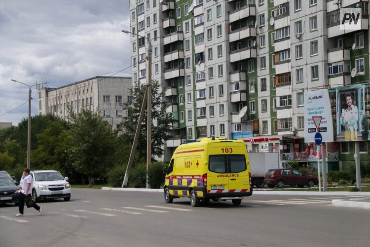 В Экибастузе подростки стали чаще разбивать головы на дорогах