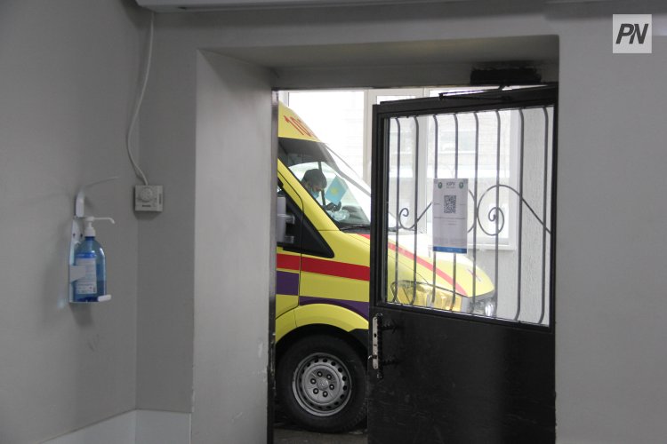 Полицейские помогли врачам привезти в Павлодар ребёнка в тяжелом состоянии