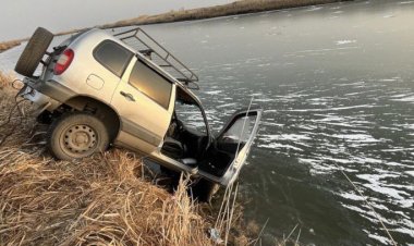 Көлде көліктің астында қалды: Ақсуда әйелдің өліміне қатысты тергеу басталды