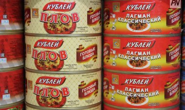 Павлодарлық еріктілер үйсіз жандарды тамақтандырады