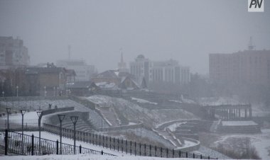 В пригороде Павлодара ветер частично снес крышу со школы