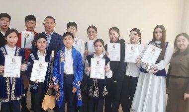 Павлодарские школьники импровизировали в айтысе