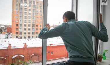 Павлодарда ер адам оныншы қабаттан құлап, мерт болды