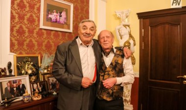 Павлодар посетил известный артист кино Александр Панкратов-Черный