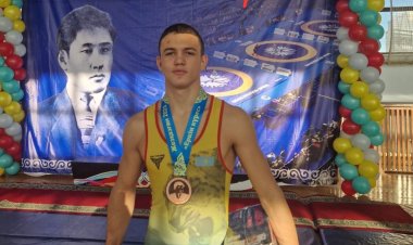 Павлодарлық палуан республикалық жарыстан жүлделі оралды