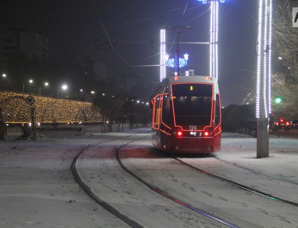 Павлодарда трамвай өткелдеріндегі шұңқырлар уақытша жөнделеді
