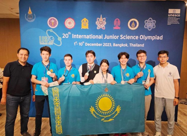 Павлодарлық оқушылар Бангкокта өткен халықаралық олимпиададан жүлдемен оралды