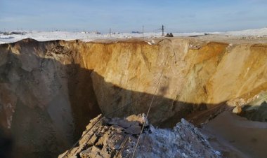 Глубина с небоскрёб: в обвал на руднике Майкаина спустят тяжелую технику