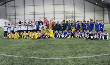 Қазақстандық жасөспірім футболшылар демалысын Павлодарда өткізді