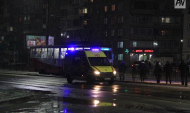Павлодарда жедел жәрдем мен жеңіл көлік соқтығысты