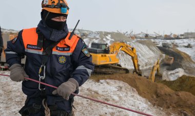 Спецоперация в Майкаине: спасатели добрались до колеса автобуса