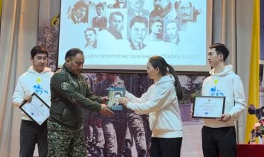 Павлодарда  ұландықтарға  бағалы  кітаптар сыйға тартылды