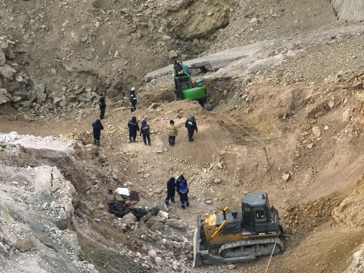 Буран осложнил работы на Майкаинском руднике