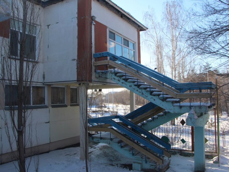 Не завершил и половины: в Павлодаре стройфирму винят в затяжном ремонте