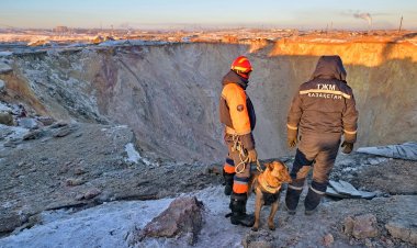 Спецбригаду экстренно подняли из котлована майкаинского рудника