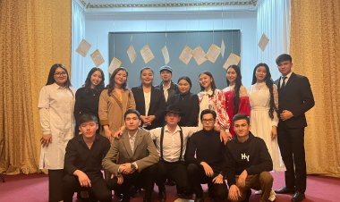 Павлодарлық студенттер Мұқағалиға арнап ерекше кеш ұйымдастырды