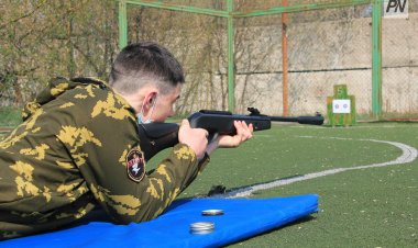 Павлодарские студенты состязались в умении петь и маршировать