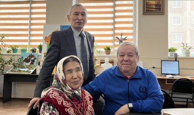 Павлодарлық зейнеткер Брайль жүйесімен Құранды түпнұсқасында оқуды үйренген