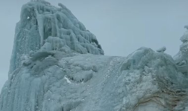 Екібастұзда алып мұздық пайда болды (ВИДЕО)