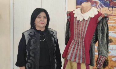 Павлодарлықтар Шәкен Аймановтың сахналық костюмдерін тамашалады