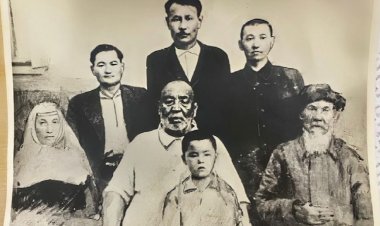 Павлодарда Естай Беркімбайұлының көп жерде жарияланбаған суреті табылды