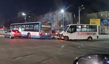 Павлодарда қоғамдық көліктердің қатысуымен жол-көлік апаты болған