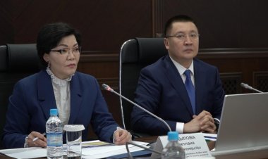 Светлана Жақыпова Павлодар облысының әкімімен және өңір активімен кездесті