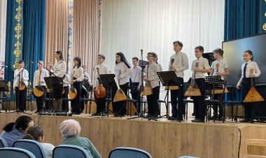 Павлодарда ансамбльдер шеруі өтті