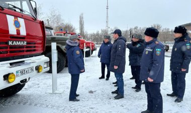 Павлодарские пожарные показали новое обмундирование