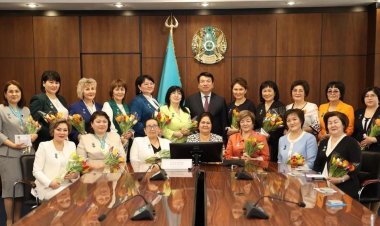 Павлодардың көпбалалы ұстаздары марапатталды