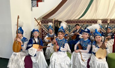 «Күй алаңы»: Павлодарда домбыра флешмобы өтті