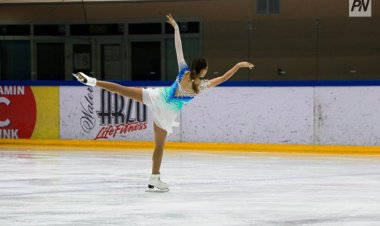 Павлодар мұз айдынында елдің мәнерлеп сырғанаушылары жарысады