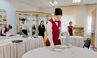 Павлодарлық оқушылар қонақтарға қызмет көрсетуден сынға түсті