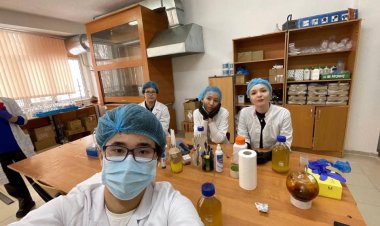 Астанада мектеп оқушылары қатерлі ісік жасушаларын жоятын экстракт ойлап тапты