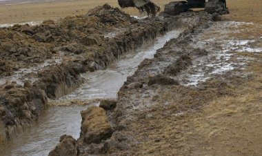 Ертіс ауданында тасқын суды ауылдан шығару үшін бөгет салынады