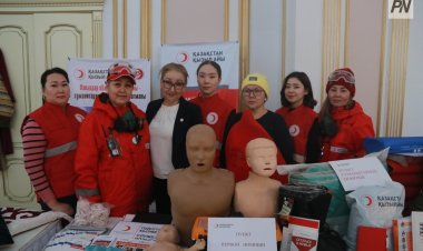 Павлодарцы узнают информацию о себе по капле крови