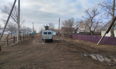 «Переживаем за папу»: как павлодарские пожарные противостоят большой воде