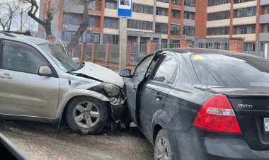 Павлодарда жол апатына түскен төрт адам жарақат алды