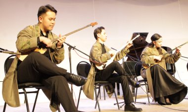 Казахстанская знаменитость показала павлодарским музыкантам мастер-класс