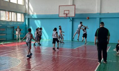 Павлодарда мектеп оқушылары баскетболдан жарысты