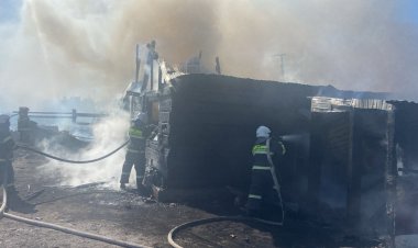 В Экибастузе горел пустовавший дом