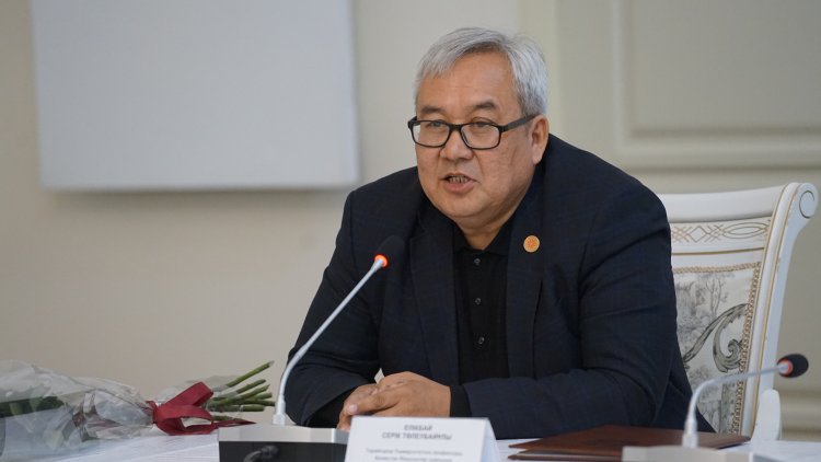 Павлодарский писатель получил международную премию «Алаш»