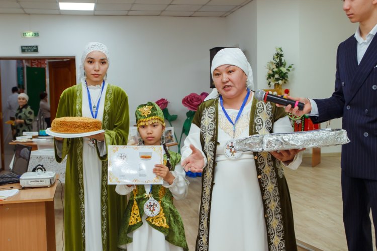 В Павлодаре оценили семейные пироги школьников