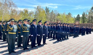 Торжественную присягу приняли бойцы ЧС в Павлодаре