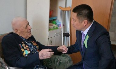 Павлодар облысының әкімі «Жеңіс» сөзінің астарында не барын айтты